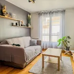 Appartement Moderne Dans Le Centre De Chartres